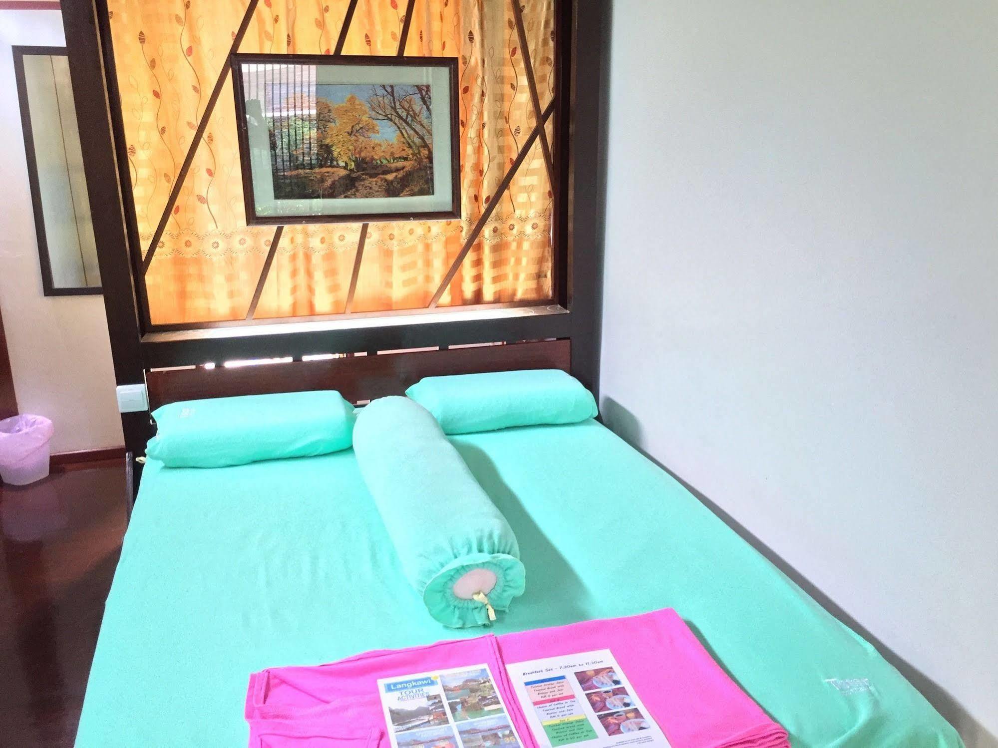 T Star Cottage Langkawi Pantai Cenang  Extérieur photo